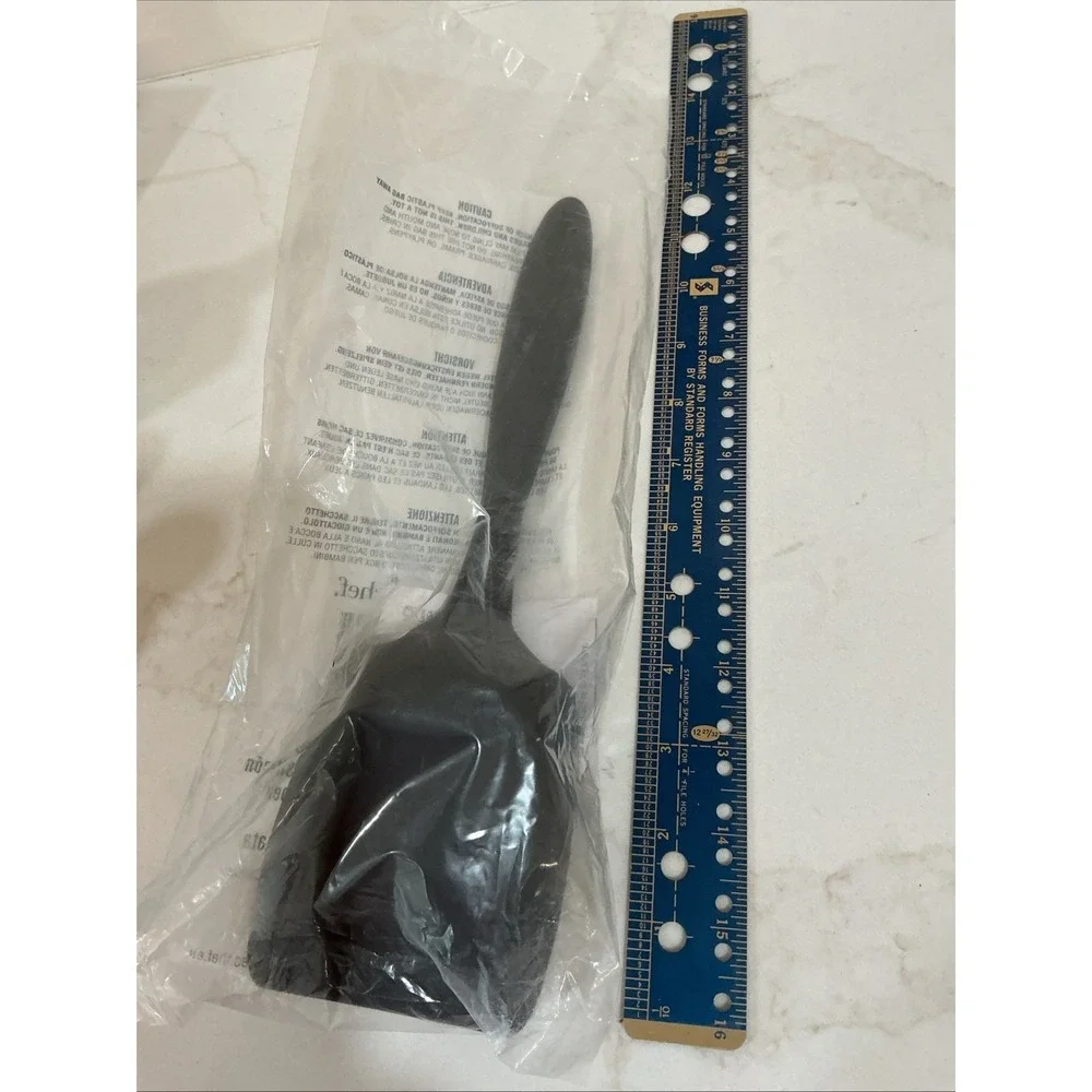 New Pampered Chef SILICONE Scoop & Serve Spatula 100687 Dishwasher Safe Free NIP